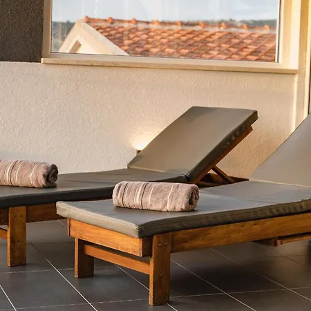 Ferienhaus Mit Privatpool Fur 8 Personen Ca 200 Qm In Razanj, Dalmatien Norddalmatien بيت للعطل *
