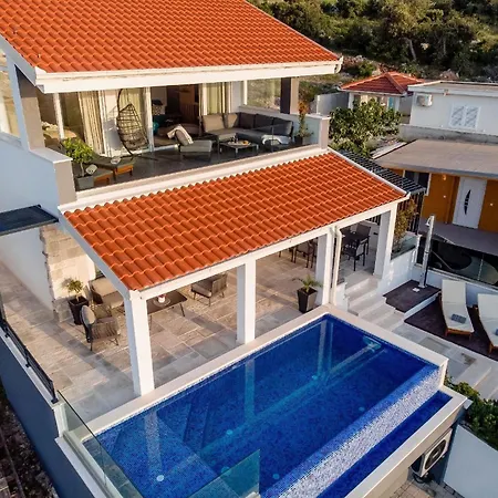 Ferienhaus Mit Privatpool Fur 8 Personen Ca 200 Qm In Razanj, Dalmatien Norddalmatien *